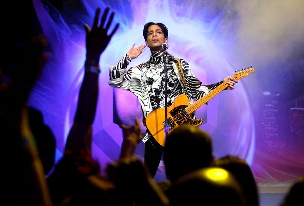 Prince 360° em 21 apresentações no Fórum de Los Angeles (Abril/Maio de 2011)