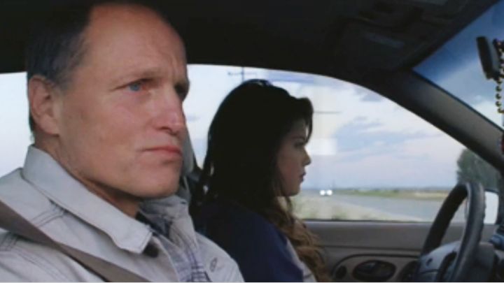 U2 com Woody Harrelson no clipe de Song for Someone