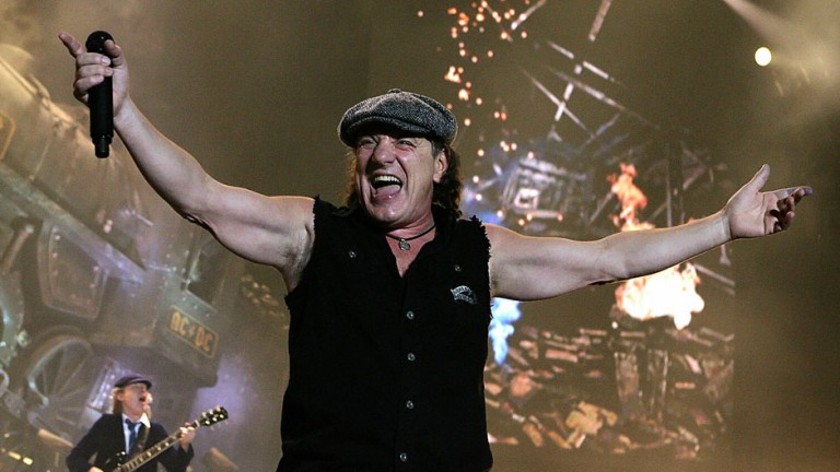 Brian Johnson, ex-AC/DC, volta aos palcos com Robert Plant e Paul Rodgers