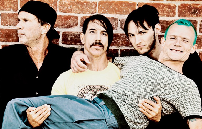 Novo Red Hot Chili Peppers no forno com mixagem de Nigel Godrich
