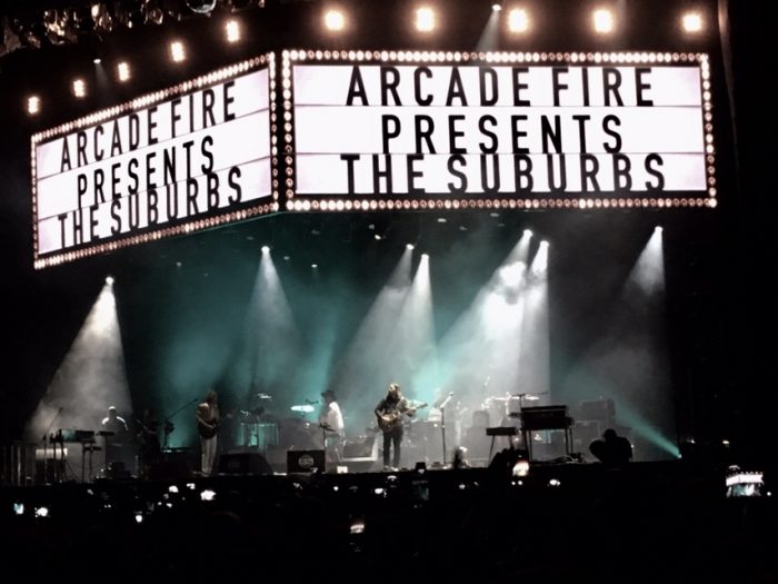 Arcade Fire encanta Sambódromo com show perfeito em Sampa