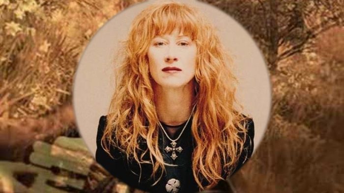 LOREENA-MCKENNITT-5-e1527707512258.jpg